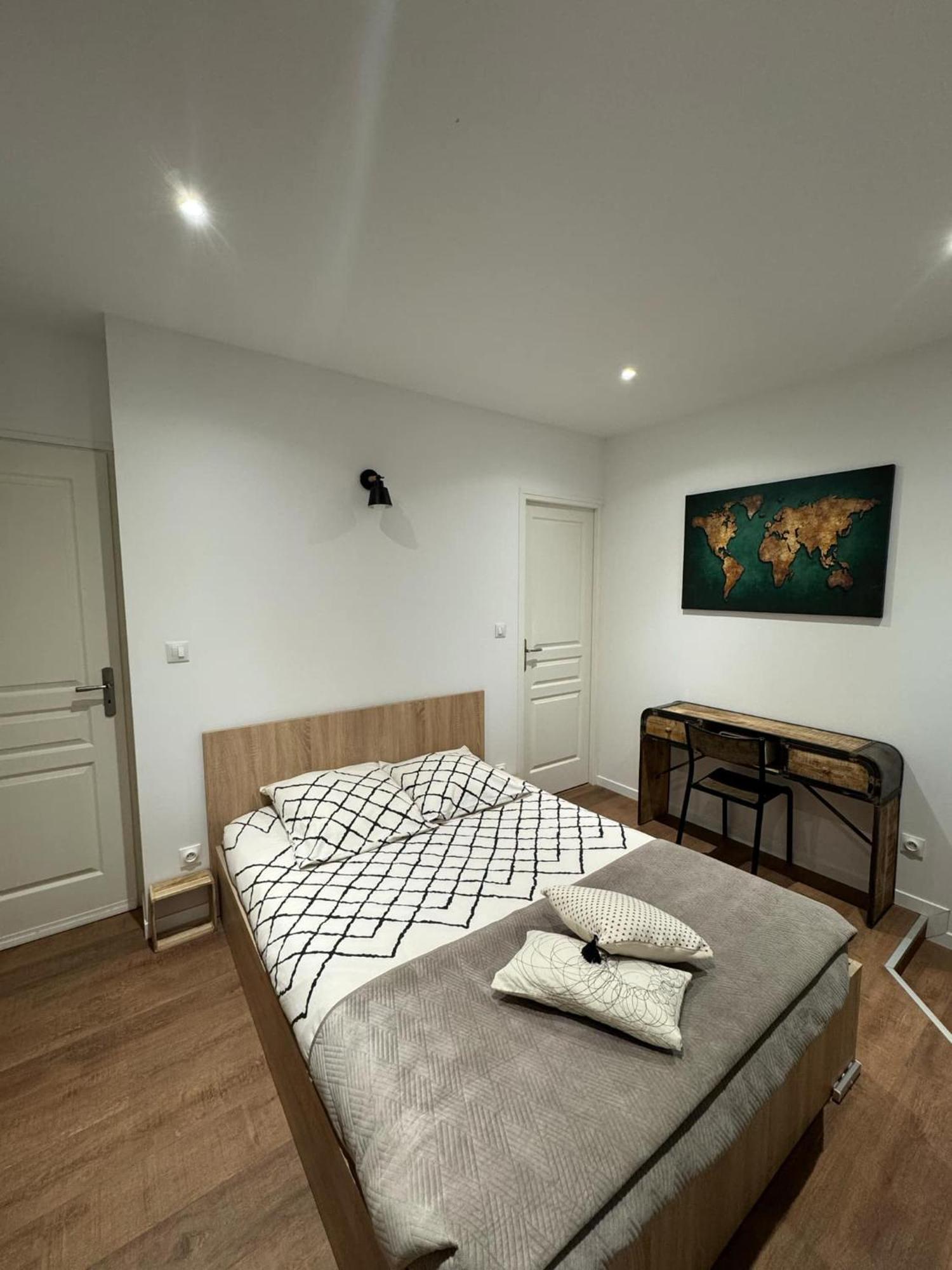 Chez Christian Et Valerie Apartment Rocbaron Bagian luar foto